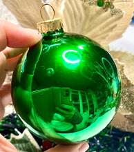 Load image into Gallery viewer, 80mm Green Glass Bauble Santas little painters