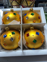 Load image into Gallery viewer, Gold Jewels 80mm Santas little painters