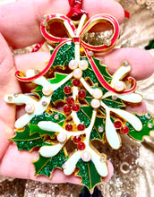 Load image into Gallery viewer, Tipperary Crystal Bunch of Holly with Pearl Embellishments Hanging Ornament Santa's Little Painters