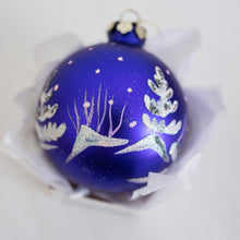 Load image into Gallery viewer, 100mm Hand Painted Village Scene Santa's Little Painters