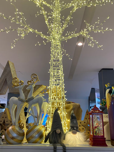 Light up tree... Santas little painters