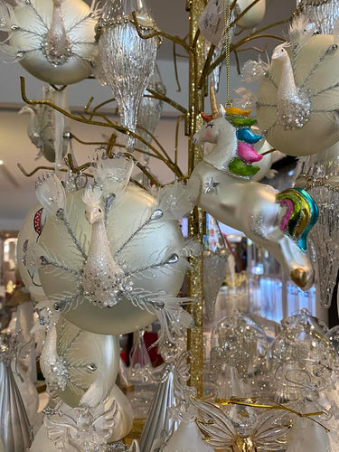 White Peacock Santas little painters