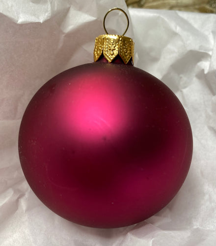 60mm Burgundy Red Frosted Glass Santas little painters