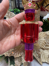 Load image into Gallery viewer, Nutcracker Santas little painters
