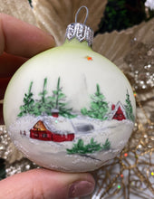 Load image into Gallery viewer, 60mm Village Santas little painters
