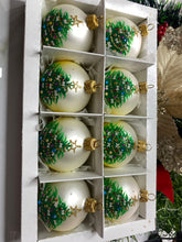 Load image into Gallery viewer, 60mm yellow decorated tree Santas little painters
