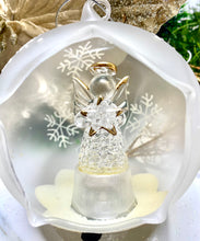 Load image into Gallery viewer, Hand-Spun Glass Angel Memorial Bauble Santa&#39;s Little Painters
