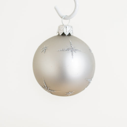 silver bauble Santa's Little Painters